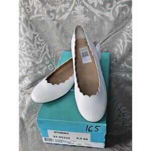 JILDOR STORMY  WOMENS WHITE LEATHER FLATS SZ 6.5N